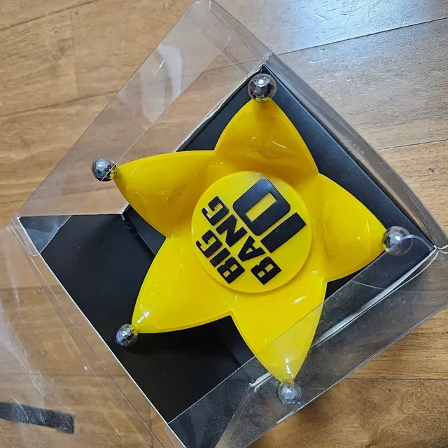 빅뱅 뱅봉 10주년 기념 헤드 판매