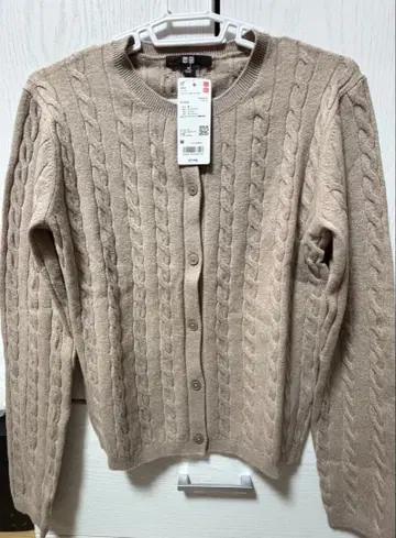 유니클로 케이블 크루넥 가디건 & 스웨터 세트 판매