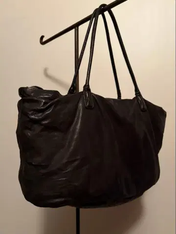 [ 크리스찬포 Christian pea ] 가죽 토트백