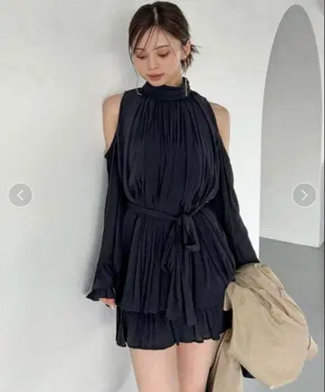 SNIDEL 콜드 숄더 셋업