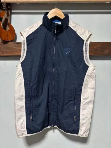 엠포리오 아르마니 네이비 베스트