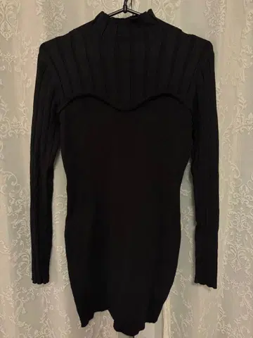 GYDA 베어 디자인 니트 타이 원피스