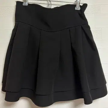 미셸 마카롱 슬림 레그 스커트 블랙 M 사이즈