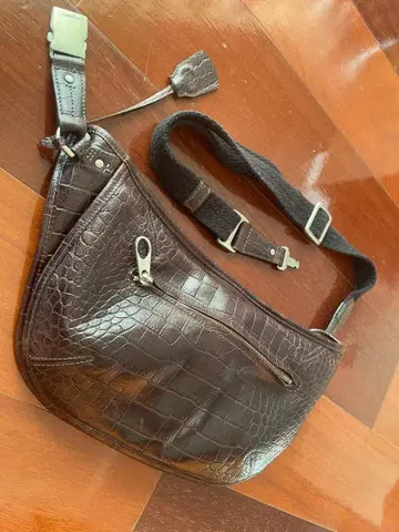 aniary 아니아리 숄더백