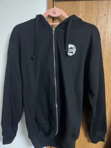 SUPER EIGHT 초팔 in 무도관 후드티 시착만 한 상품