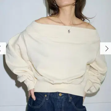 [ 미사용 새상품 ] Ungrid 백 오픈 오프숄더 맨투맨 언그리드