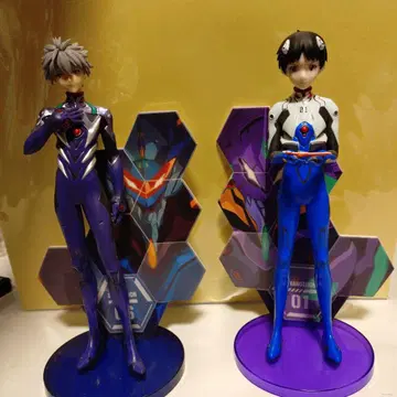 제일복권 에반게리온 A상 이카리 신지 E상 나기사 카오루 피규어