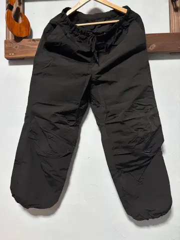 TOWN CRAFT 프릭스스토어 나일론 팬츠