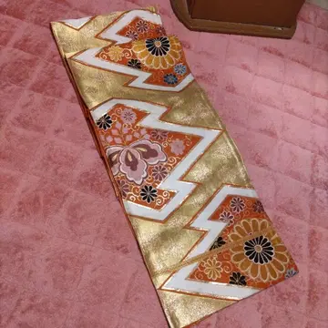 다이쇼부터 쇼와 초기까지 화려한 골드 컬러 오비 앤티크