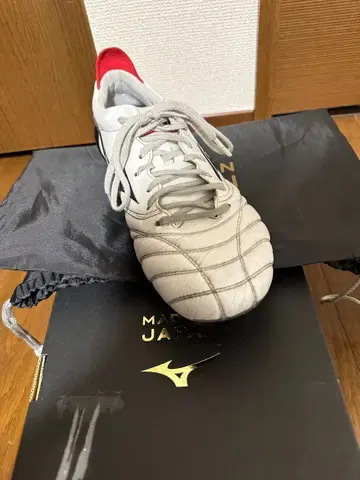 미즈노 모렐리아 NEO 4 화이트