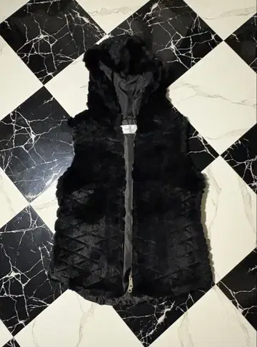 블랙 퍼 베스트 후드 부착 y2k