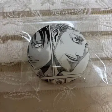 진격의 거인 캔뱃지 엘빈 리바이 원화 원작 거인의 정체