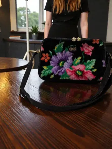 새상품급 FEILER 페이 숄더백 꽃무늬