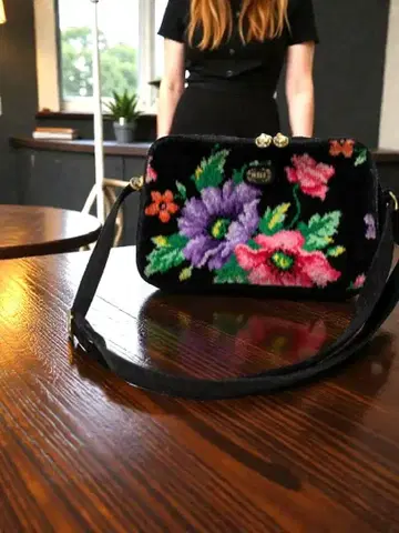 새상품급 FEILER 페이 숄더백 꽃무늬