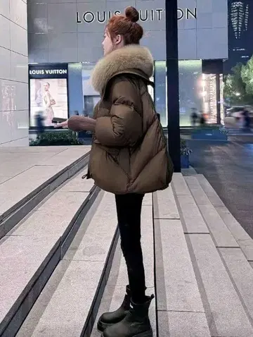 퍼 달린 브라운 충전솜 다운 자켓