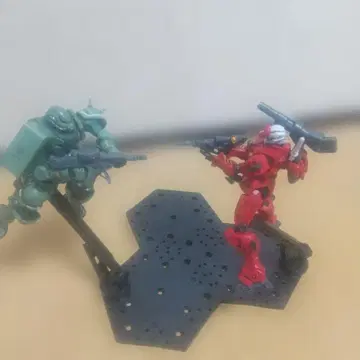 HG 자쿠 (GQ판) 경캐논 완성품