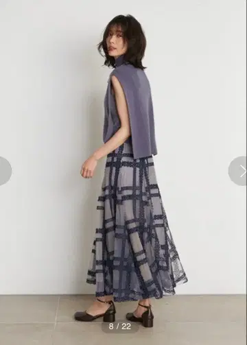 스나이델 샤샤 자수 스커트