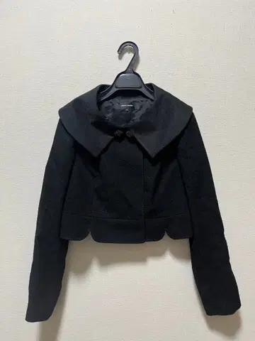 새상품급 도쿄 소와르 피에르 가르뎅의 멋진 볼레로 자켓