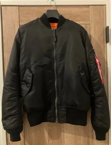 알파 MA-1 재팬 핏 M 사이즈