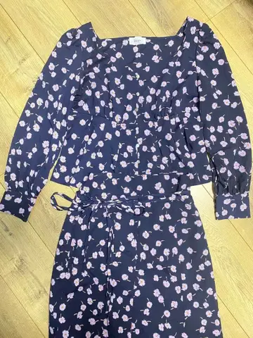 deicy 꽃무늬 네이비 셋업