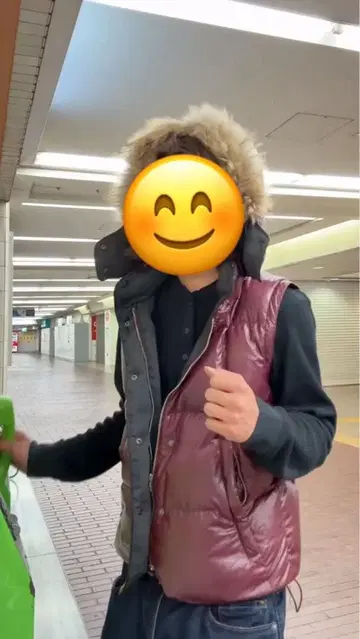 스케이터 다운 베스트 짧은 기장 Y2K