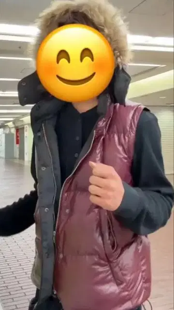 스케이터 다운 베스트 짧은 기장 Y2K