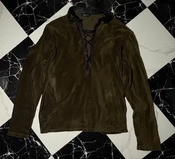 올리브색 긴팔 셔츠 레이스업 스웨이드