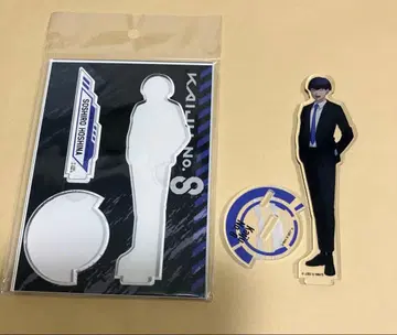 괴수 8호 호시나 소우시로 TSUTAYA 수트 아크릴 스탠드 1점