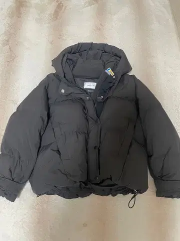 FRAY I.D 후드 부착 다운 자켓 S 사이즈