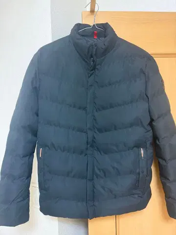 블랙 다운 자켓