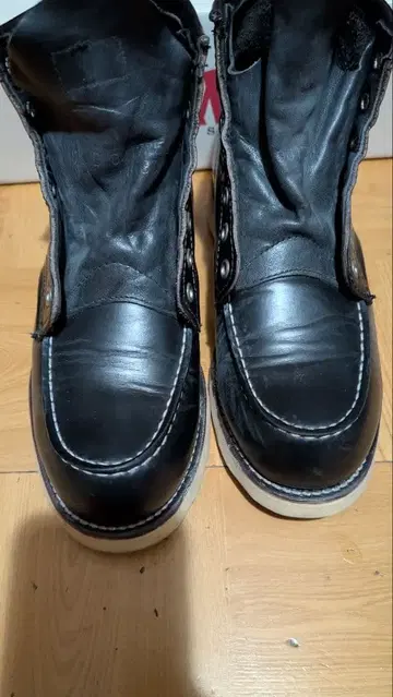 Red Wings 블랙 가죽 부츠