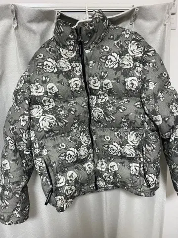 thisisneverthat 꽃무늬 다운 자켓 L 사이즈