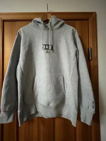 BAIT 그레이 후드 부착 후드티