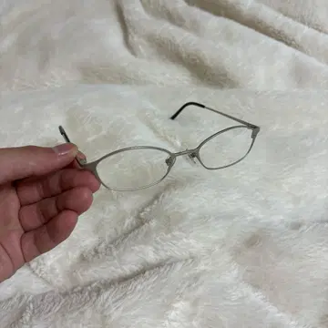 00s 실버 프레임 안경 도수 없음