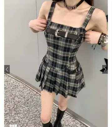 체크 무늬 벨트 미니 원피스 x 숏팬츠 셋업