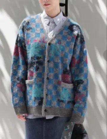 H.A.K 모헤어 기모 체커 플라워 더블 자카드 니트 가디건