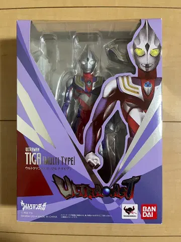 ULTRA-ACT 울트라맨 티가