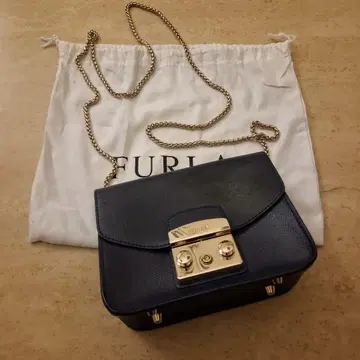 FURLA 네이비 가죽 숄더백