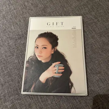 아무로 나미에 GIFT 박스 포함