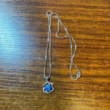 아틀리에 위트 co. 꽃 모양 목걸이