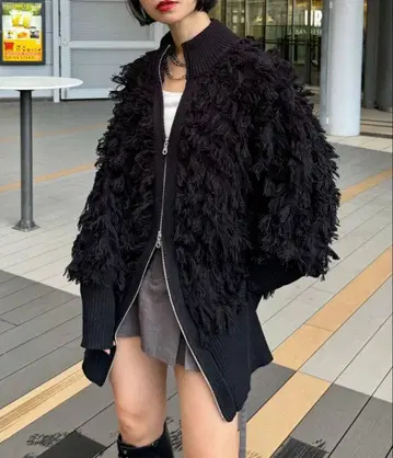 [ 가격 인하 ] PAGE BOY 프린지 드라이버 니트 가디건 블랙