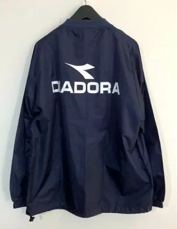 DIADORA 피스테 바스락 빅 로고 저지 윈드브레이커