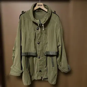 올리브 그린 마운틴 후드티