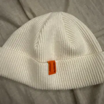 TIGHTBOOTH 화이트 니트 모자