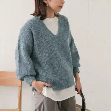 어반 리서치 도어스 MIX 얀 V넥 풀오버 블루