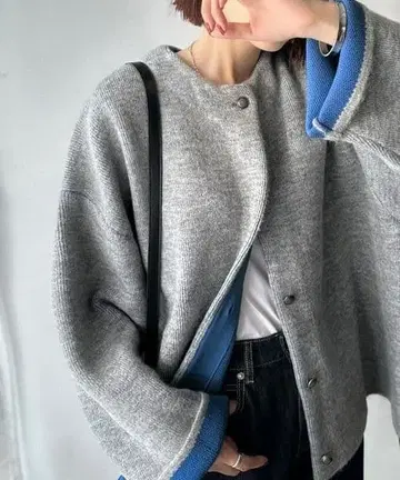 큰 SIZE 그레이 니트 가디건 버튼 포함