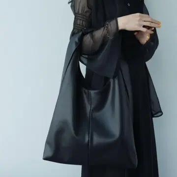 HARE 합성 가죽 쇼퍼 토트백