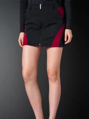 데상트 골프 [ LUXE ] 솔로텍스 솜 스커트 사이즈 M