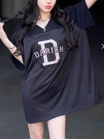 Darich 메쉬 아플리케 빅 T셔츠 (블랙)