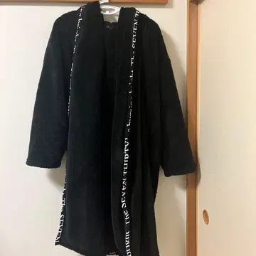 RE730 후드 부착 블랙 XL 로브